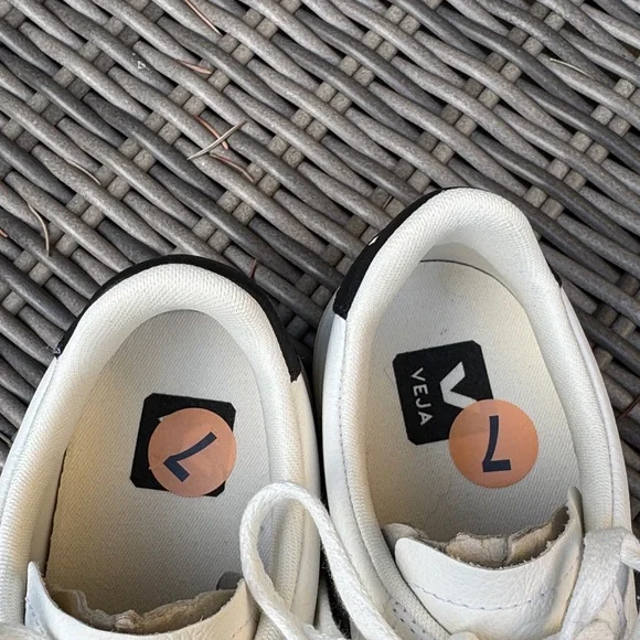 NEW Veja Chrome Free Leather Campo Sneakers-Sz 38/7-Extra White-Black Logo- - Picture 13 of 16